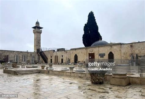 Al Aqsa Mosque Photos And Premium High Res Pictures Getty Images
