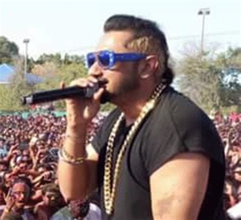 Yo Yo Honey Singh के साथ साउथ दिल्ली के क्लब में लोगों ने की मारपीट