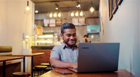 Not all online banks are equal. Bank of Maldives - Banking services available online