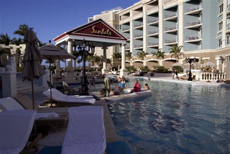 Bar Im Pool Hotel Sandals Royal Bahamian Resort And Spa Adults Only