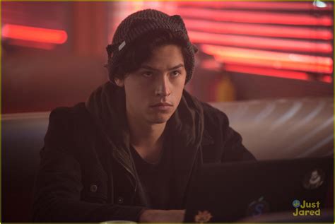 Cole Sprouse Doesn T Want You To Count Out Jughead As Jason Blossom S