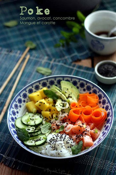 Poke bowl au saumon avocat et mangue