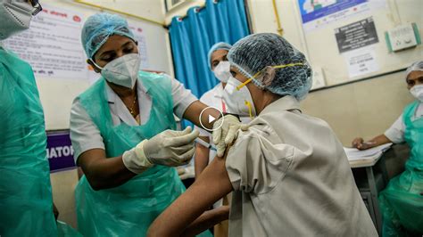 India Begins Vaccinating Health Care Workers For Covid 19 The New