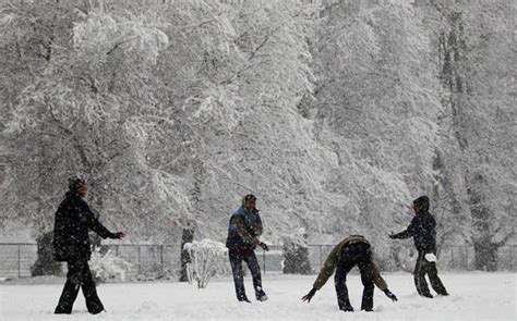 Auli has one of the best of the ski slopes and many times winter games in india are held up there in auli. Jammu and Kashmir: Kargil becomes coldest town with night ...