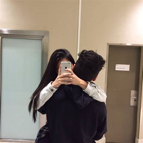 Aesthetic Tumblr Couple Grunge Aesthetic Couple Mirror Pictures Girls Dp