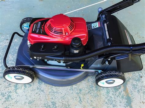 How To Fix A Self Propelled Lawnmower Diagnose With Fixes Garden
