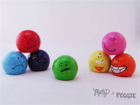 Emotion pegs natural peg toy emotion peg balls emotion