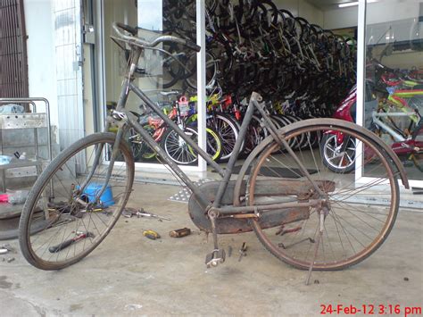Since 1999, malaysia premier bike shop. CHOO HO LEONG (CHL) Bicycle: Antique Bicycle Restoration