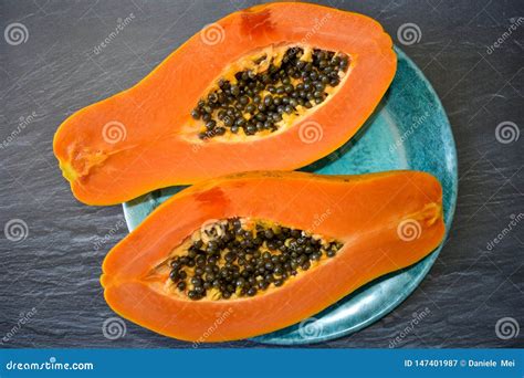 Ripe Papaya Slice On A Plate Stock Image Image Of Food Exotic 147401987
