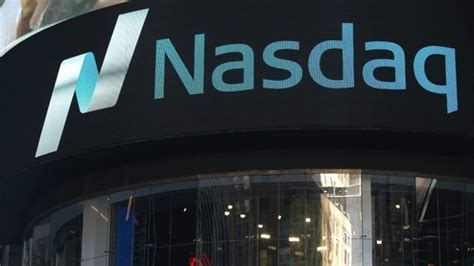 The nasdaq stock market /ˈnæzˌdæk/ (listen) is an american stock exchange based in new york city. NASDAQ: una bolla speculativa un po' meno bolla ...