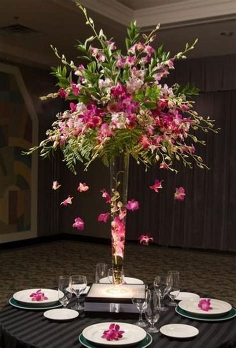 20 Classy Tall Glass Vase Design And Decor Ideas For Wedding Centerpieces Flower Arrangements
