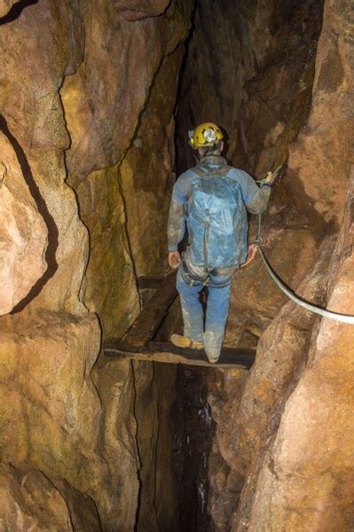 Taversing Mine Shafts On The Underground Adventurer Cornwall Underground