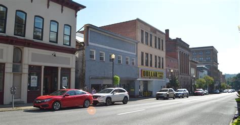 Main Street Fairmont Hands Out Facade Grants To Spur Downtown