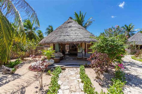 Oceanview Bungalows Is Combination With Traditional Palm Thatched
