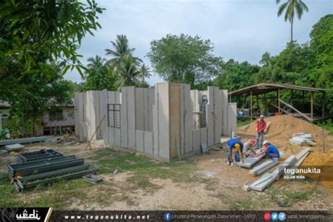 Bajet yang telah dibentangkan di dewan parlimen dan kali ini mempunyai sedikit kelainan apabila bukan dibentangkan oleh perdana menteri. Rezeki Terima Rumah Selepas 18 Tahun Menyewa - TRDI News