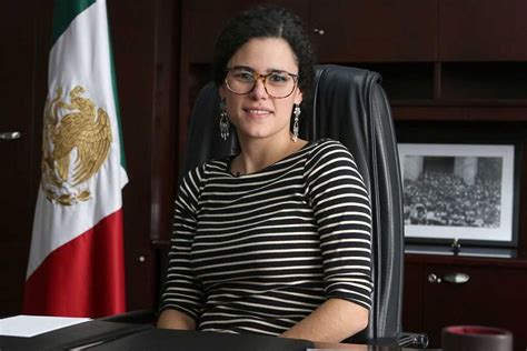 Ella Es Luisa María Alcalde La Joven Secretaria De Gobernación El