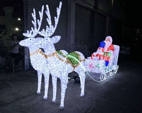 Outdoor Christmas Decoration LED Reindeer Sleigh  YanDecor