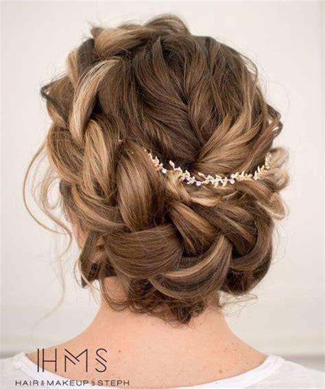To create the crown grab your braid and pull it to the top of your head. 60 Crown Braid Hairstyles for Summer - Tutorials and Ideas