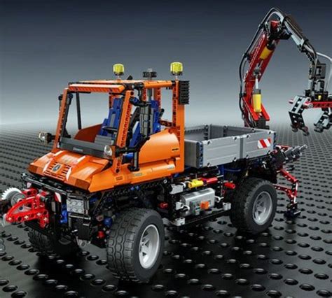 Lego Technic Mercedes Benz Unimog U 400 8110 Yuppie Gadgets Lego