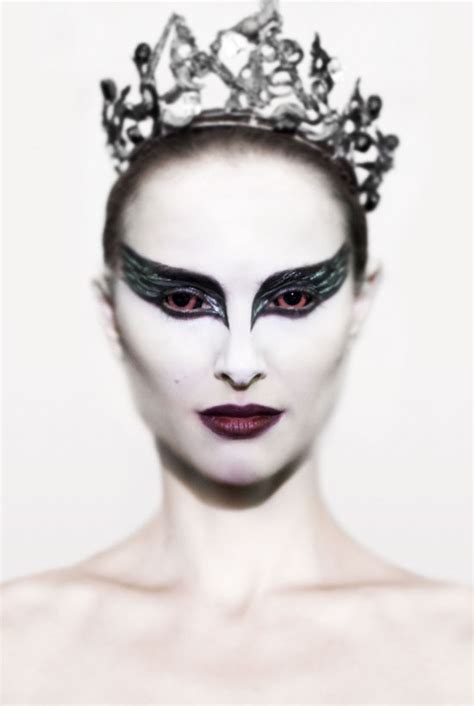 New Images From Black Swan Featuring Natalie Portman Mila Kunis And