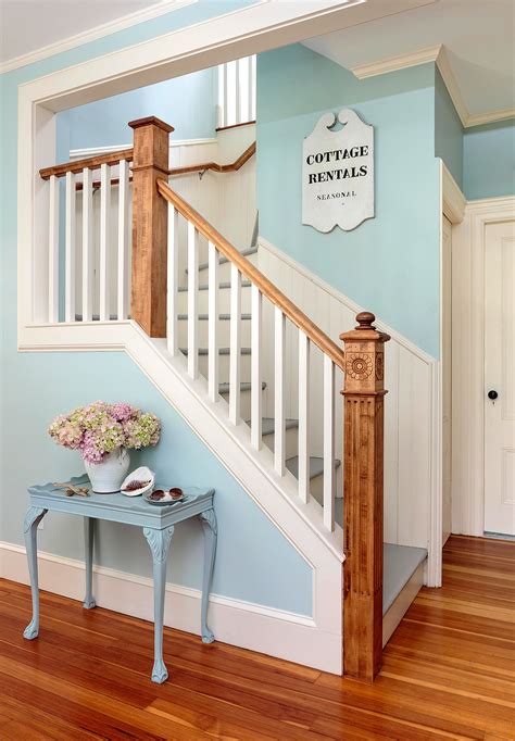 Amazing gallery of interior design and decorating ideas of fretwork stair railings in home exteriors, decks/patios, kitchens, entrances/foyers by elite interior designers. Farmhouse Style Stair Railing - Best Home Style Inspiration