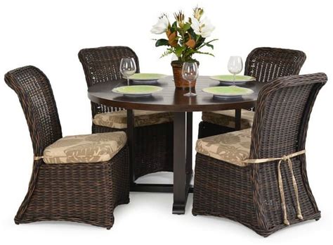 Spring is the perfect time to enjoy the outdoors, spend time in the sun, and soak up the beautiful flowers just starting to bloom. 25 Patio Dining Sets Perfect for Spring | Outdoor dining ...