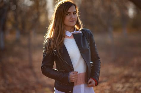Check out savulescu's art on deviantart. Despre mine - Andreea Savulescu