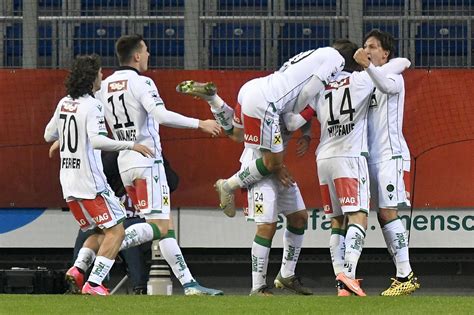 Bei seiner präsentation wurde er als spross einer alteingesessenen und vermögenden hamburger kaufmannsfamilie vorgestellt. Der FC Wacker will wieder hoch hinaus - tirol.ORF.at