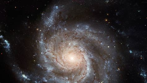 This Image Of Pinwheel Galaxy Captured By Hubble Leaves Netizens In Awe