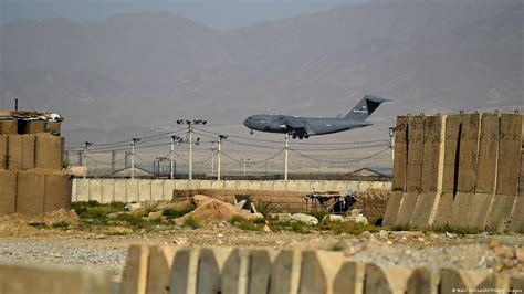 afghanistan us troops depart bagram airfield dw 07 02 2021