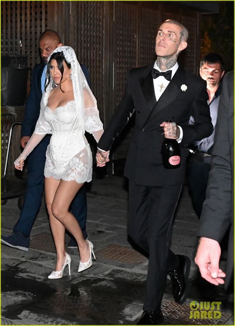 kourtney kardashian and travis barker party the night away after getting married photo 4762793