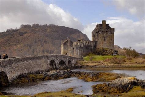 Zwiedzanie zamku edynburskiego, symbolu szkocji, jednego z najstarszych i największych zamków w wielkiej brytanii. Zdjęcia: Eilean Donan, Zamek, SZKOCJA