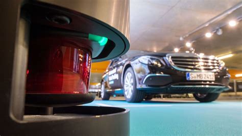 Bosch Und Daimler Gr Nes Licht F R Fahrerloses Parken In Parkh Usern