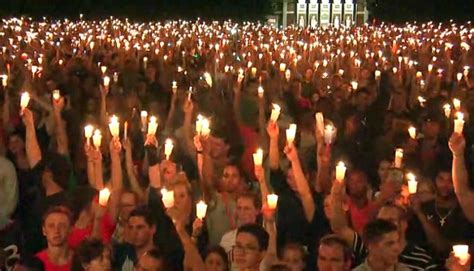 Thousands Fill The Lawn At Uva For A Candlelight Vigil Of Peace News