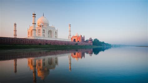 Wonder Of The World Taj Mahal At River Shore Photo Hd Wallpapers
