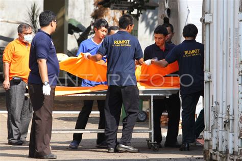 Total Kantong Jenazah Korban Sukhoi Antara Foto