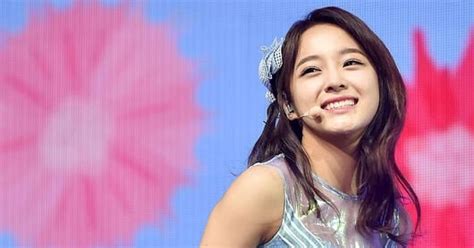 Kpop Netizens Claim That She S The Most Beautiful New Generation Idol Kpop News And Lyrics