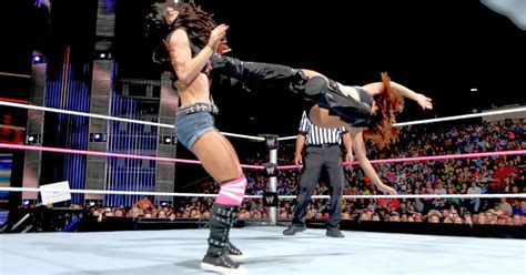 Wwe Wrestling Raw Smackdown The Divas The Bella Twins Wwe Smackdown Recap October Th