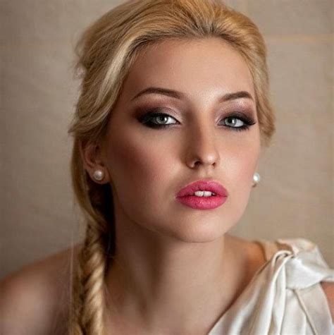If you're one of those ladies with blonde hair and brown eyes, you may feel like you're a second rate blonde, but really, you couldn't be more wrong! Ideal Wedding Hairstyles and Makeup Ideas for Blondes ...