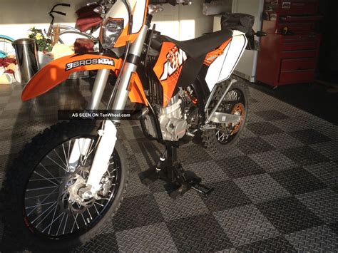I've heard that about the yammy wr450 as well. 2011 Ktm 450 Exc Enduro Bike, Never Seen Dirt, Street Legal
