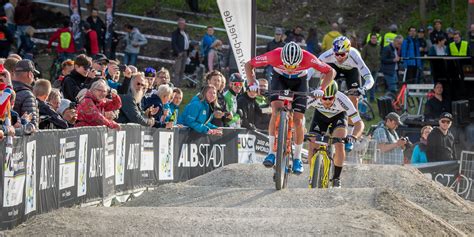 Mathieu van der poel (born 19 january 1995) is a road racing cyclist who competes internationally for netherlands. World Cup XCC Albstadt: Mathieu van der Poel flikt het ...
