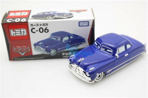 Doc hudson , also known as the fabulous hudson hornet , was a former dirt track racer and piston cup legend that served as radiator springs ' judge and doctor, prior to his death in between the events of cars: Tomica Takara Tomy Disney Movie PIXAR CARS 2 C-06 Doc ...