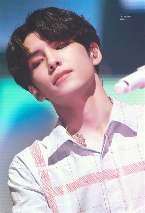 The incredible precision in his painting seems to capture the pure sensuality, leaving often the viewers speechless. Pin by 𝗺𝗼𝗿𝗴𝗮𝗻 on ## day6 ♥!! | Day6, Kim wonpil