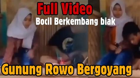 Gunung rowo bergoyang no sensor edbuat kalian terutama orang tua ini adalah sebuah pelajaran bagi kita semuadan jangan lupa like comen dan juga subscribe perkembangan internet pada masa sekarang ini tidaklah sedikit dan tak bisa dipungkiri lagi jika banyak orang mencari bokeh. Gunung Rowo No Sensor - Viral Video Mesum 3 Menit Sejoli ...