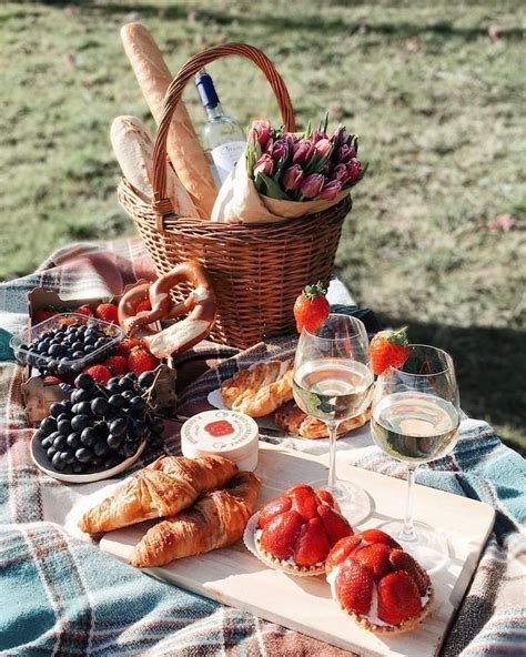 Pin By Picnic Perfect Moments On To Go Basket Inspo Picnic Foods