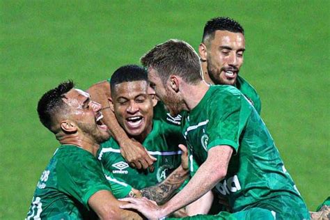 15 vitórias, 11 empates, 10 derrotas, 52 gols feitos e 41 tentos sofridos. Palpite (28/08): Cuiabá x Chapecoense - Brasileiro Série B
