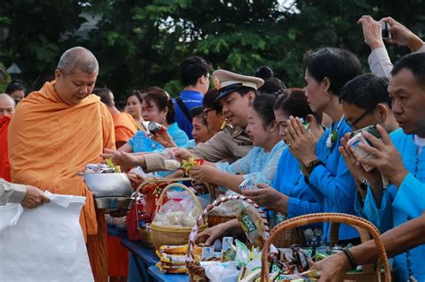 28 พฤษภาคม 2019 4 พฤศจิกายน 2019 admin 0 comments. วันเฉลิมพระชนพรรษา ๘๖ พรรษา และวันแม่แห่งชาติอำเภอสันทราย ...