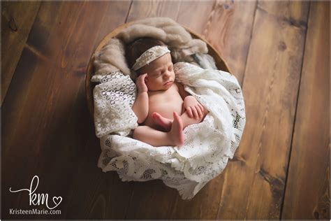Meet Baby Kerri Zionsville Newborn Photographer
