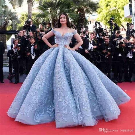 Sky Blue New Crystal Design 2017 Ball Gown Celebrity Prom