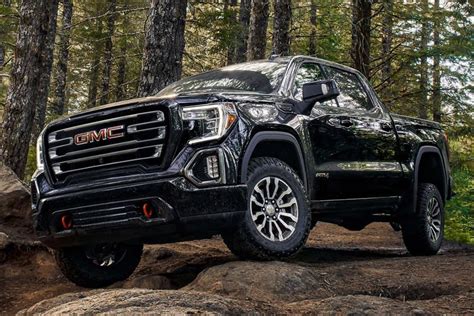 Gmc Sierra At4 Gets New Off Road Performance Package Carbuzz Chevy